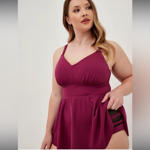 Torrid Purple Swim Top Women’s Size 2X - Picture 2 of 10